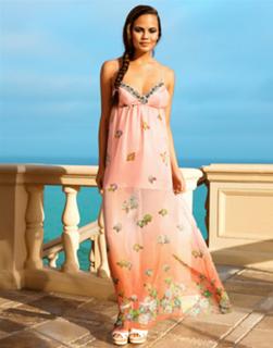 Chrissy Teigen feet photo thumbnail