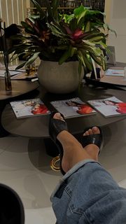 Kéfera Buchmann feet photo 4