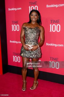 Simone Biles feet photo thumbnail