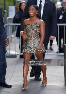 Simone Biles feet photo thumbnail