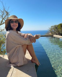 Lucy Hale feet photo 4