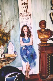 Natalie Portman feet photo thumbnail