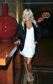 Ashley Roberts feet photo thumbnail