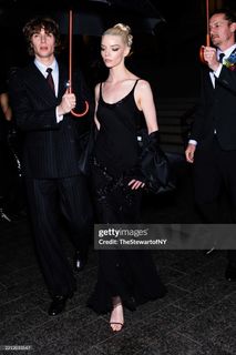 Anya Taylor-Joy feet photo 3