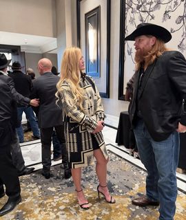 Holly Holm feet photo thumbnail
