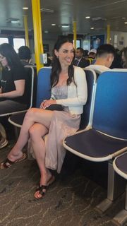 Jessica Lowndes feet photo thumbnail
