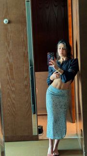 Sara Saffari feet photo 3