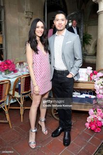 Abigail Spencer feet photo thumbnail