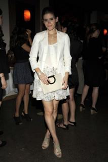 Kate Mara feet photo thumbnail