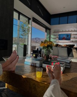 Brooke Burke feet photo thumbnail
