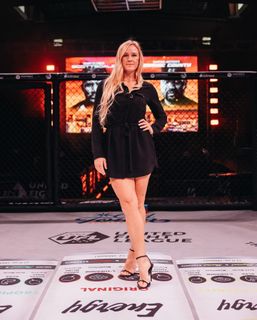 Holly Holm feet photo 3