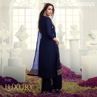 Malaika Arora feet photo thumbnail