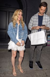 Tara Lipinski feet photo 4
