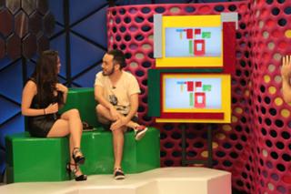 Dulce María feet photo thumbnail