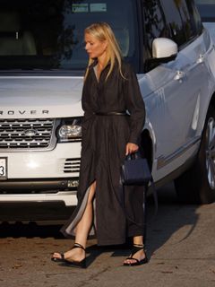 Gwyneth Paltrow feet photo thumbnail