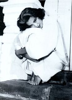 Grace Kelly feet photo 5