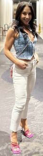 Emily Compagno feet photo 1