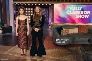 Anna Kendrick feet photo 3