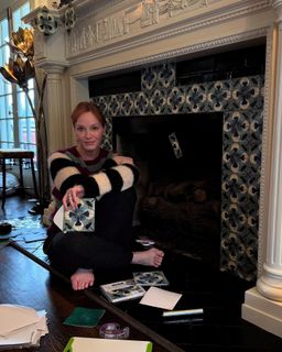 Christina Hendricks feet photo 3