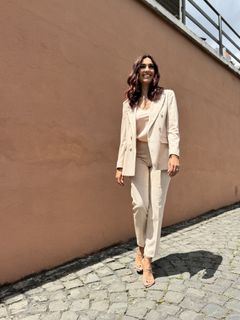 Caterina Balivo feet photo thumbnail