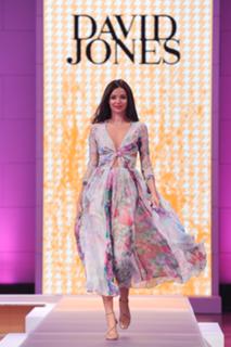 Miranda Kerr feet photo thumbnail