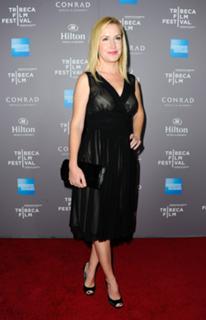 Angela Kinsey feet photo thumbnail