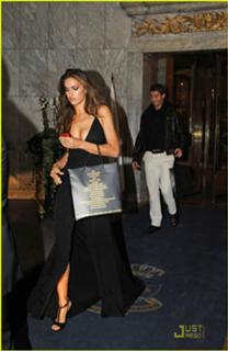Irina Shayk feet photo thumbnail