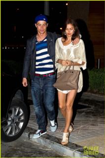 Irina Shayk feet photo thumbnail
