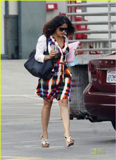 Salma Hayek feet photo thumbnail