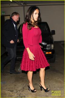 Salma Hayek feet photo thumbnail