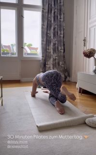 Alina Merkau feet photo thumbnail