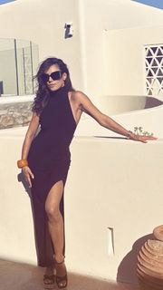 Nazan Eckes feet photo 2