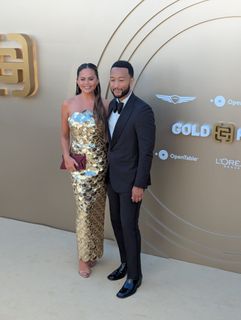 Chrissy Teigen feet photo 1