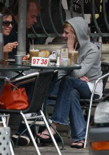 Kirsten Dunst feet photo 5