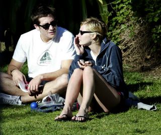 Kirsten Dunst feet photo 3