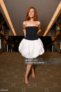 Stacey Dooley feet photo 4