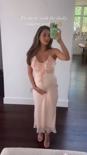 Lindsey Morgan feet photo 2