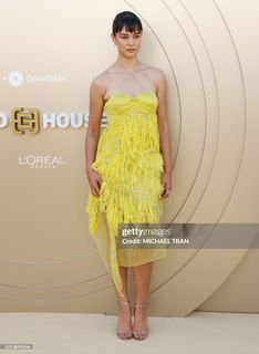 Courtney Eaton feet photo 4