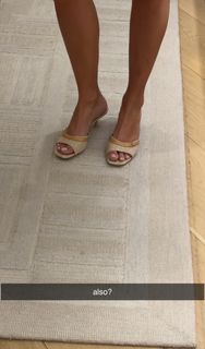 Corinna Kopf feet photo thumbnail