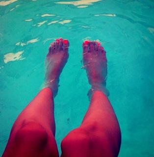 Lauren Lapkus feet photo 1