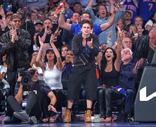 Kylie Jenner feet photo thumbnail