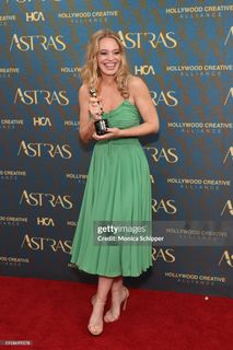 Jeri Ryan feet photo 5