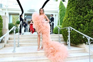 Heidi Klum feet photo thumbnail