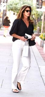 Cindy Crawford feet photo 5