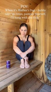 Shawn Johnson feet photo 1
