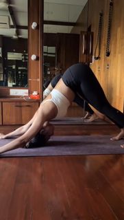 Mallika Sherawat feet photo 1