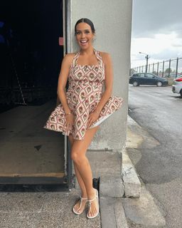 Cristina Pedroche feet photo thumbnail