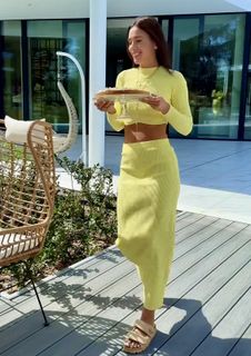 Klaudia Halejcio feet photo thumbnail