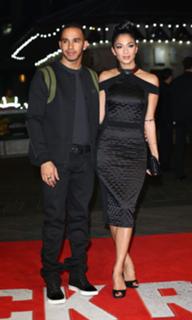 Nicole Scherzinger feet photo thumbnail