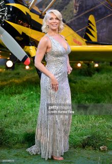 Hannah Waddingham feet photo 4